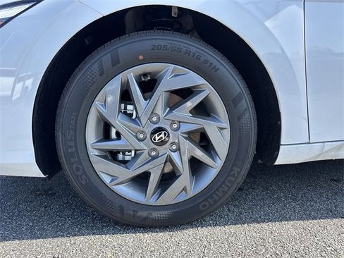 New 2026 Hyundai Elantra Blue image 11