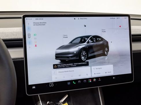 Used 2026 Tesla Model Y AWD image 13