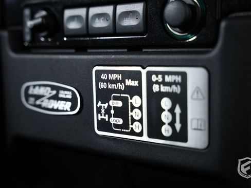 Used 1991 Land Rover Defender 110 image 35