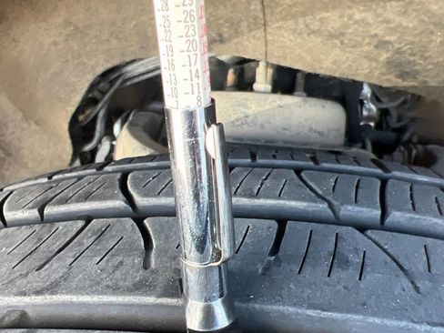 Used 2024 Jeep Grand Wagoneer Series III w/ Rear Seat Video Group 1 image 14