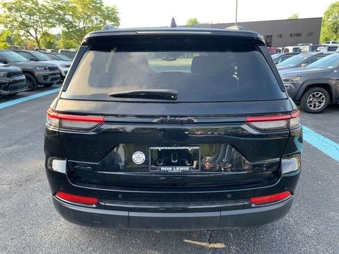 Certified 2023 Jeep Grand Cherokee Altitude AWD/4WD image 3