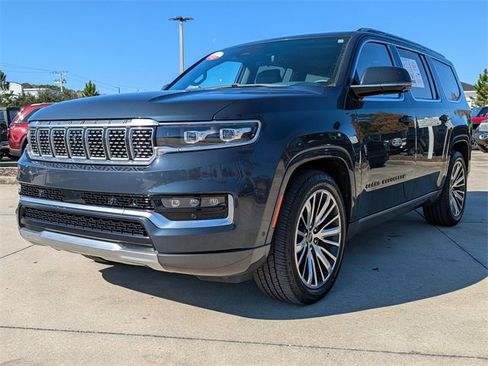 Used 2022 Jeep Grand Wagoneer Series III w/ Rear Seat Video Group 1 image 8