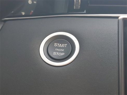 New 2026 Land Rover Range Rover Evoque S image 31