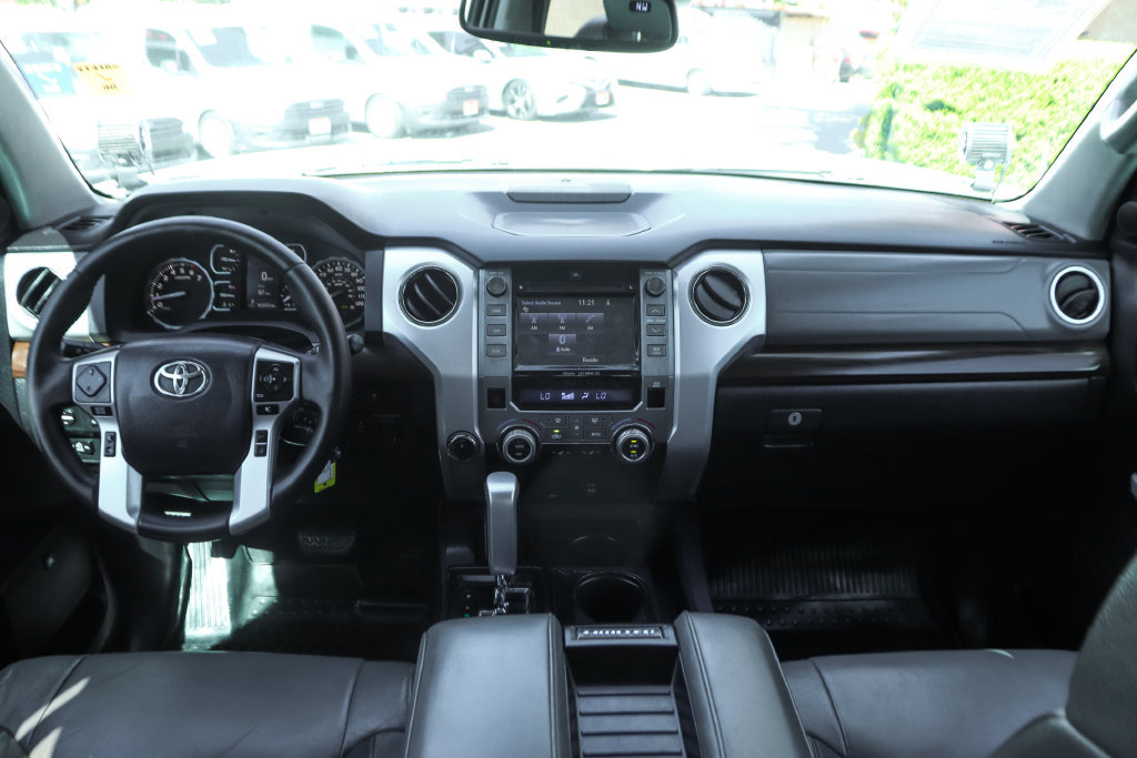 Used 2018 Toyota Tundra Limited w/ Limited Premium Package AWD/4WD image 26