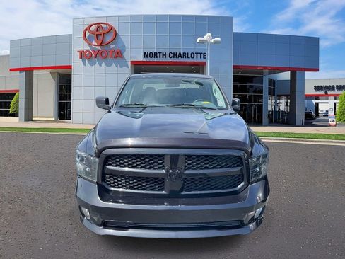 Used 2017 RAM 1500 Express w/ Black Ram 1500 Express Group image 3