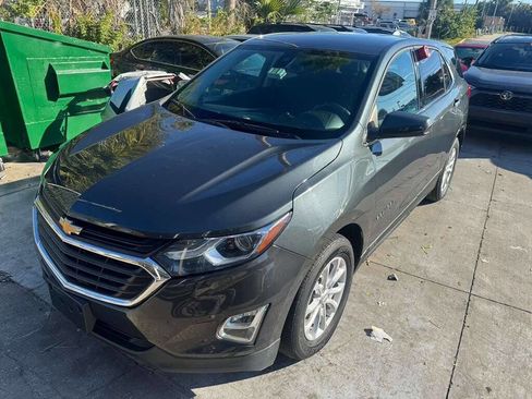 Used 2020 Chevrolet Equinox LT image 2