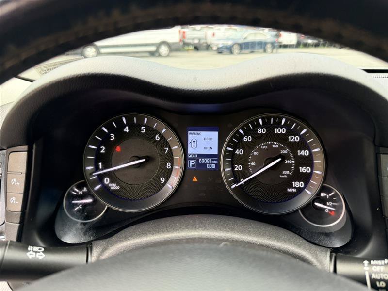 Used 2017 INFINITI Q70 3.7 AWD/4WD image 31