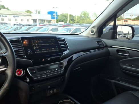 Used 2019 Honda Pilot Touring image 20