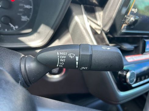 Certified 2025 Toyota Corolla SE FWD image 21