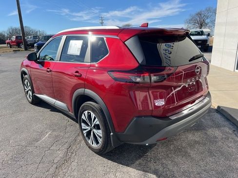 Used 2023 Nissan Rogue SV w/ SV Premium B Package image 7