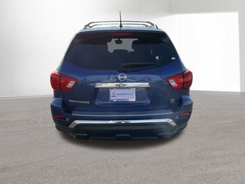 Used 2017 Nissan Pathfinder S image 6