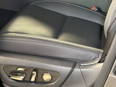 New 2026 Lexus LX 700h Luxury image 17