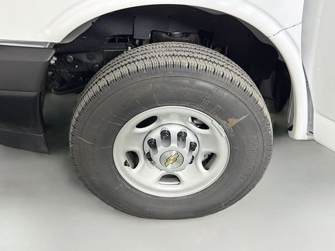 New 2026 Chevrolet Express 3500 Extended w/ Driver Convenience Package RWD image 24