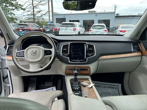 Used 2018 Volvo XC90 T6 Inscription w/ Convenience Package AWD/4WD image 18