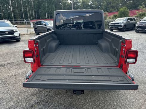 Used 2022 Jeep Gladiator Sport image 19