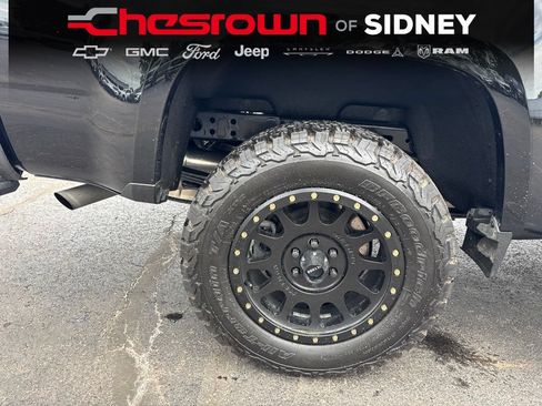 Used 2022 Chevrolet Colorado LT w/ LT Convenience Package AWD/4WD image 11