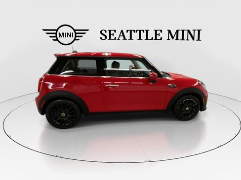 Used 2023 MINI Cooper SE image 12