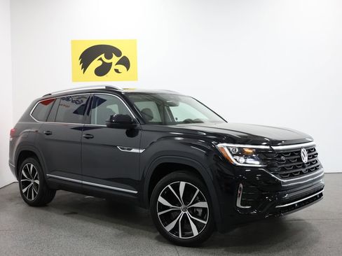 Used 2025 Volkswagen Atlas SEL Premium R-Line AWD/4WD image 2