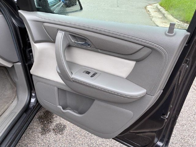 Used 2016 GMC Acadia SLE FWD image 33