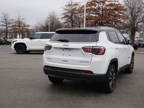 Used 2022 Jeep Compass Limited image 4