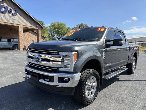 Used 2019 Ford F250 Lariat w/ Lariat Ultimate Package AWD/4WD image 60