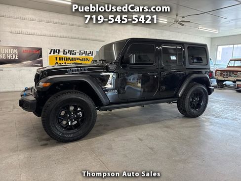 Used 2024 Jeep Wrangler Unlimited image 1