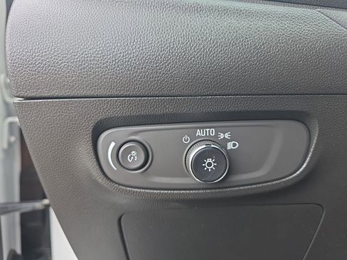Used 2024 Buick Encore GX Preferred FWD image 14