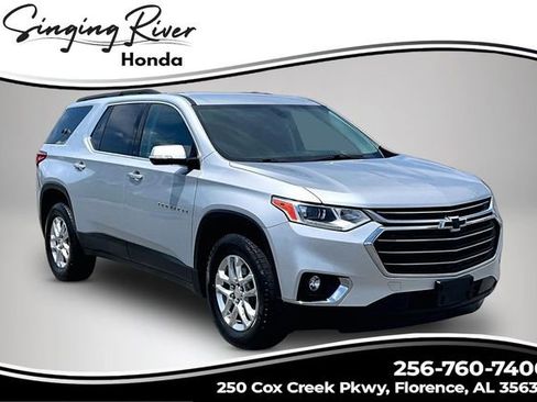 Used 2020 Chevrolet Traverse LT AWD/4WD image 1