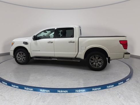 Used 2017 Nissan Titan Platinum Reserve AWD/4WD image 9