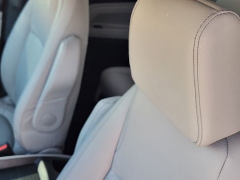 Certified 2024 Honda Odyssey EX-L image 15