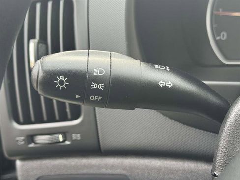 Used 2012 Hyundai Elantra SE image 23