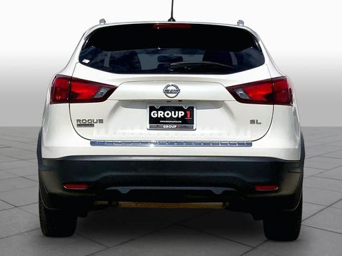 Used 2017 Nissan Rogue Sport SL FWD image 5