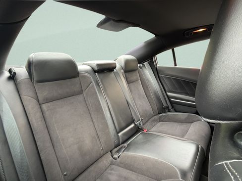 Used 2015 Dodge Charger R/T RWD image 34