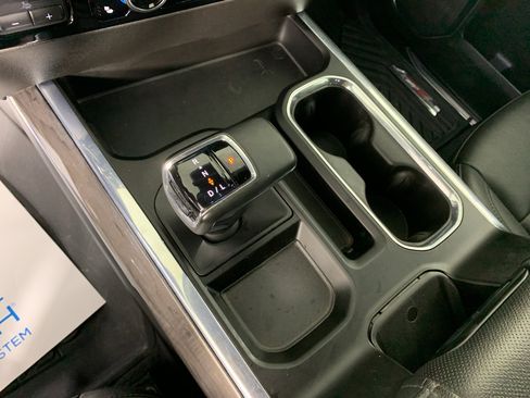 Used 2024 Chevrolet Silverado 1500 LTZ image 25