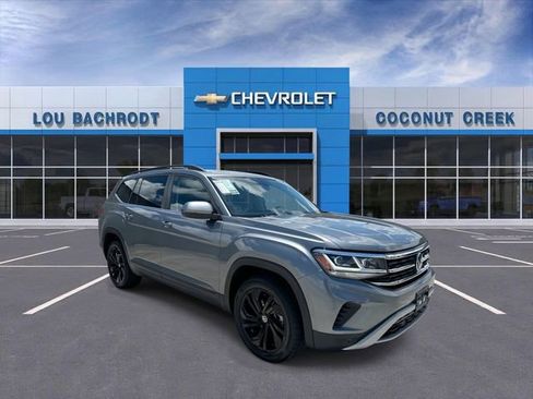 Used 2022 Volkswagen Atlas SE AWD/4WD image 2