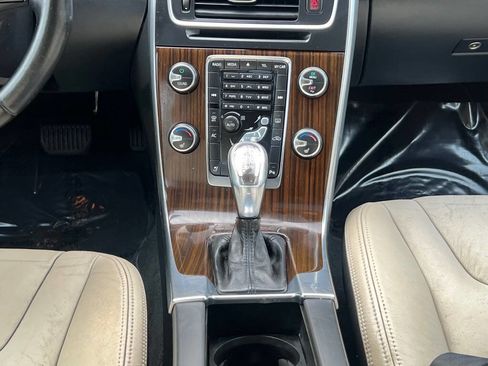 Used 2013 Volvo S60 T5 image 14