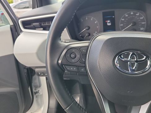 Used 2025 Toyota Corolla SE w/ Convenience Package FWD image 14