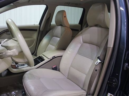 Used 2008 Volvo XC70 3.2 image 11