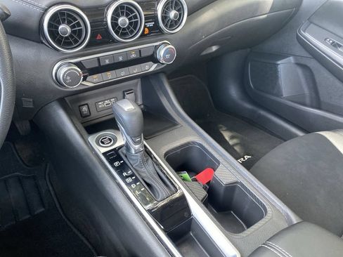 Used 2024 Nissan Sentra SV FWD image 24