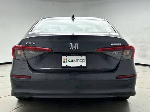 Used 2023 Honda Civic Touring image 4