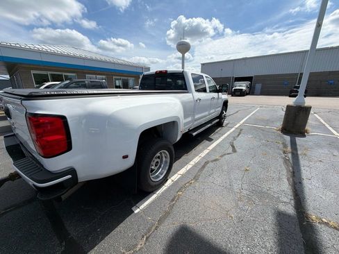 Used 2016 GMC Sierra 3500 Denali w/ Duramax Plus Package AWD/4WD image 9