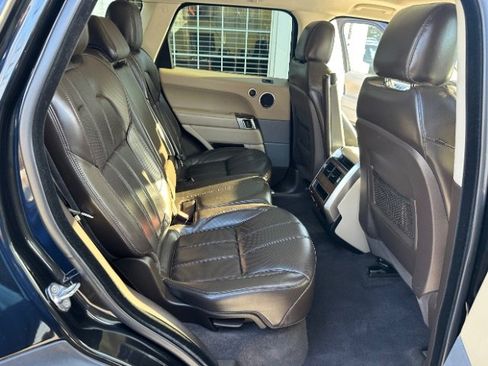 Used 2015 Land Rover Range Rover Sport HSE image 36