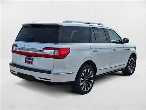 Used 2021 Lincoln Navigator Reserve image 5