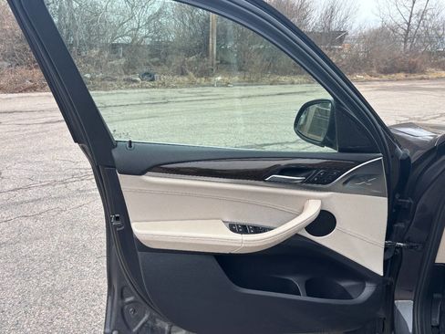 Used 2019 BMW X3 sDrive30i image 11