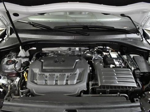 Used 2024 Volkswagen Tiguan Wolfsburg Edition image 37