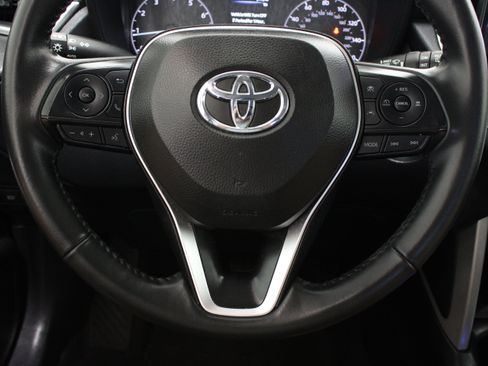 Used 2024 Toyota Corolla Cross LE FWD image 23