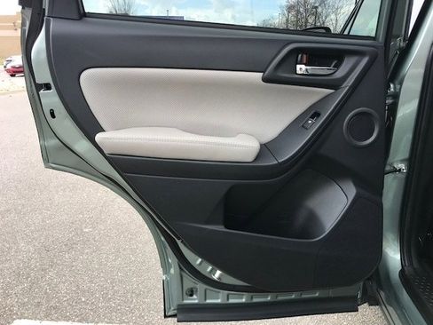 Used 2017 Subaru Forester 2.5i Limited image 21