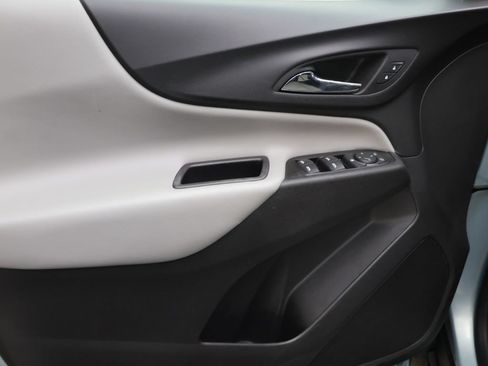Used 2022 Chevrolet Equinox LT FWD image 15