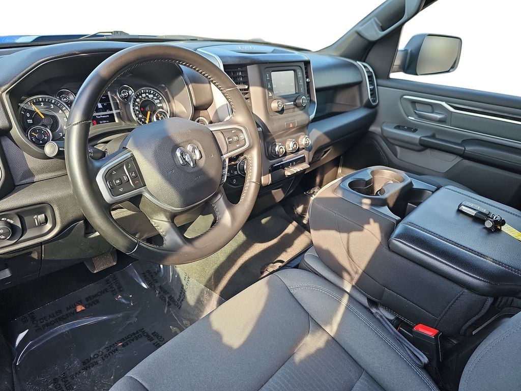 Used 2022 RAM 1500 Big Horn AWD/4WD image 16