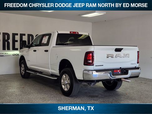 Used 2025 RAM 2500 Big Horn AWD/4WD image 3